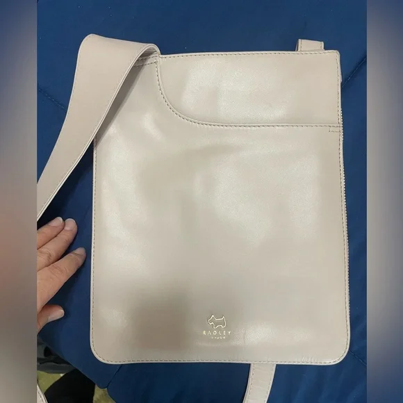 Radley London Blush Pink  Leather Crossbody Bag Adjustable Strap Gold Hardware - Picture 2 of 8